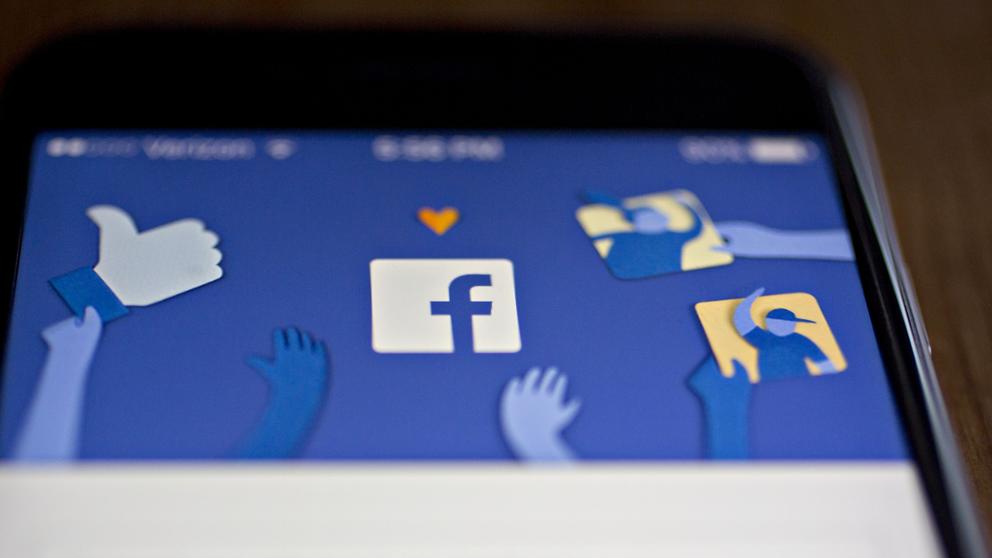 Facebook software to add new fans