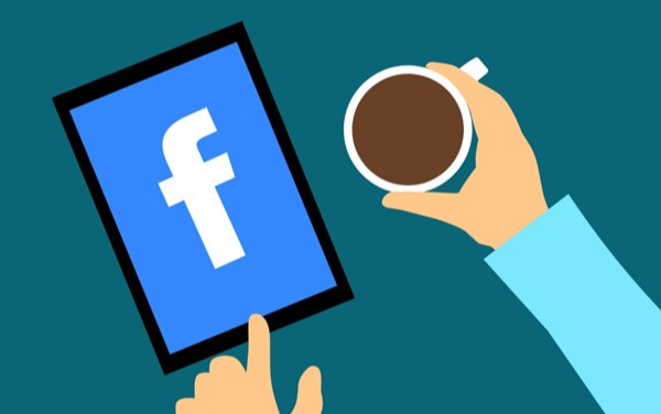 Is mass advertising in Facebook groups effective?