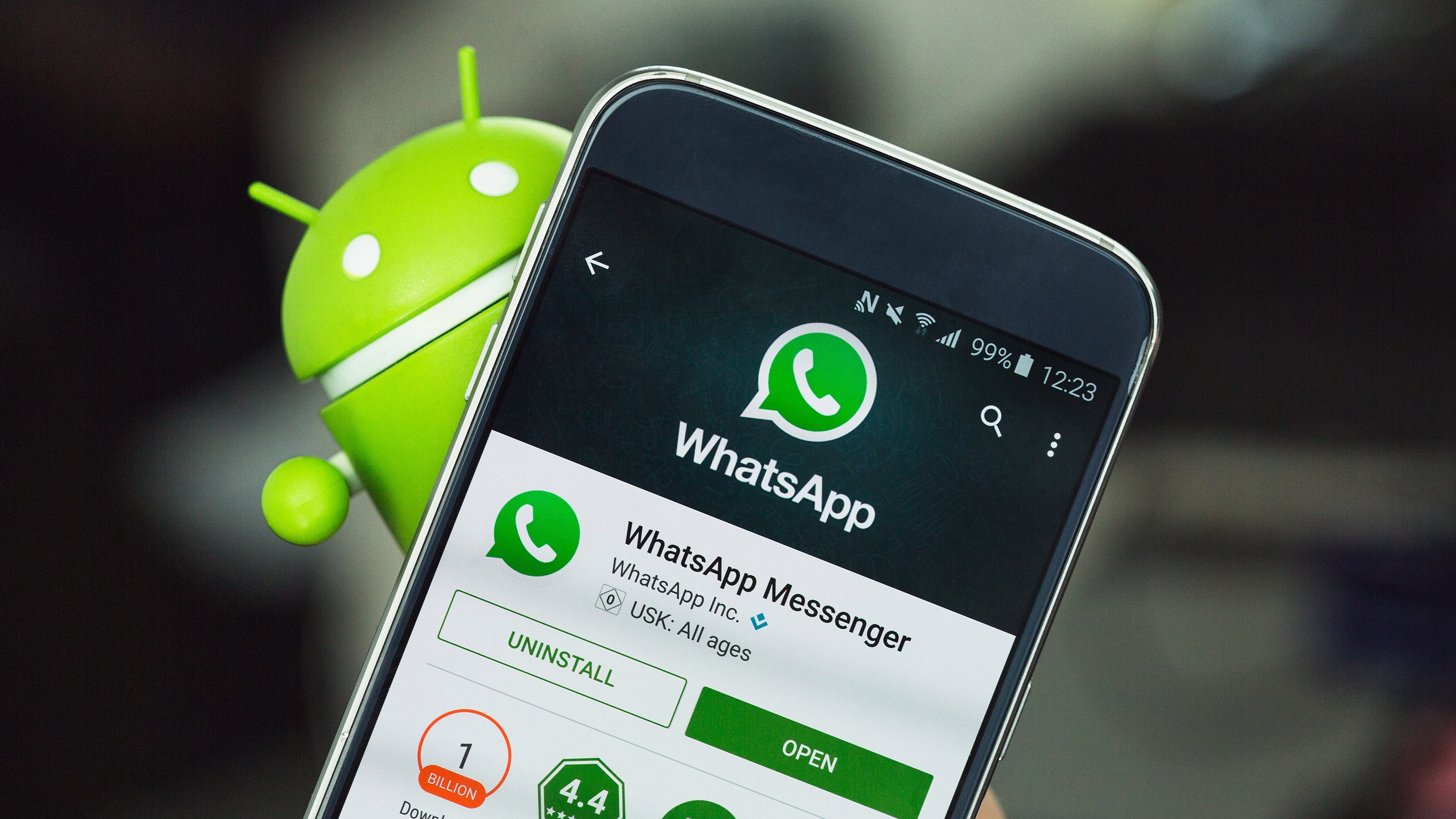 WhatsApp filtering software screens avatars